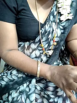 lolida69thamil online show from September 21, 3:57 pm