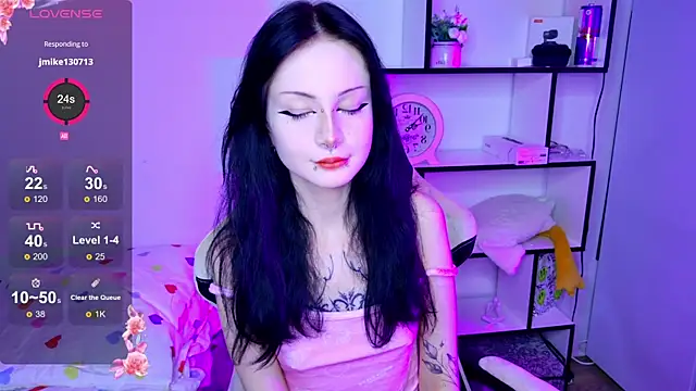 MiaScarlettt online show from November 13, 7:35 pm