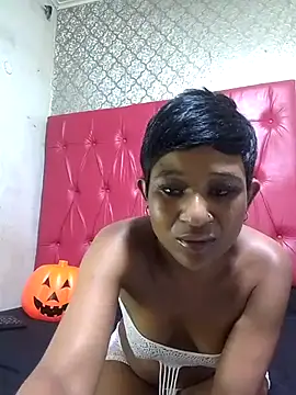 GoldenBigAssCurvy online show from November 18, 1:00 am