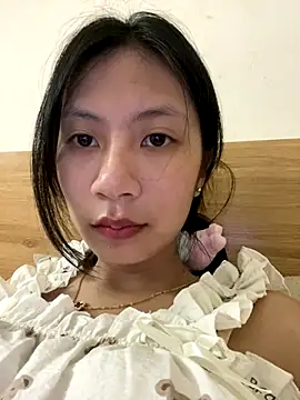 Lil-Gi online show from September 15, 3:34 pm