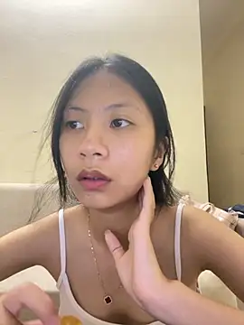 Lil-Gi online show from October 16, 3:13 pm