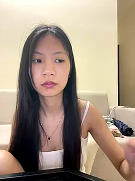 Lil-Gi online show from October 28, 3:25 pm