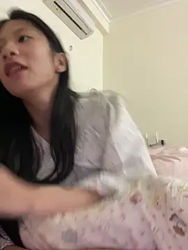 Lil-Gi online show from November 16, 4:56 pm