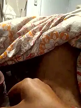 Snapshot of Lushen704 chatting on November 15, 11:10 pm Lushen704 online show from November 15, 11:10 pm