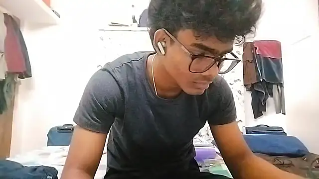 Rahulisagoodguy online show from November 7, 10:48 am