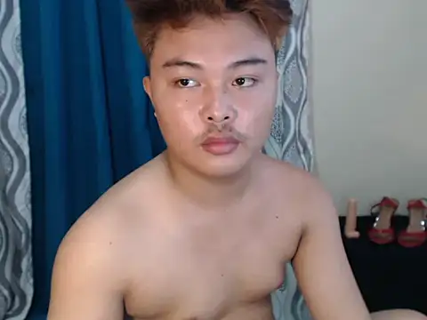 Snapshot of Lustfulljohnx chatting on May 19, 1:56 am Lustfulljohnx online show from May 19, 1:56 am