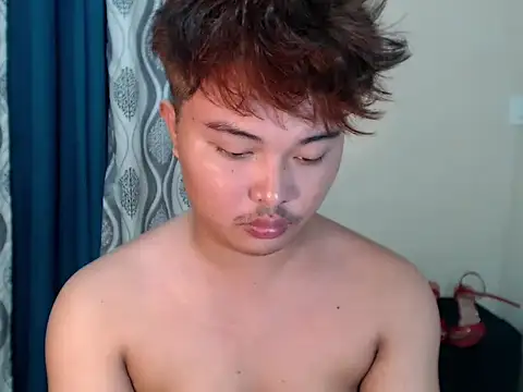 Snapshot of Lustfulljohnx chatting on May 23, 12:20 pm Lustfulljohnx online show from May 23, 12:20 pm