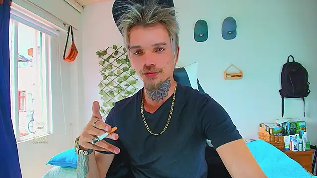 Gold Loyal77 online show from March 3, 3:51 pm