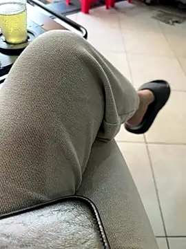 sharon-Hanna online show from December 15, 1:21 am