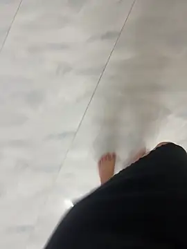 sharon-Hanna online show from March 1, 11:40 pm