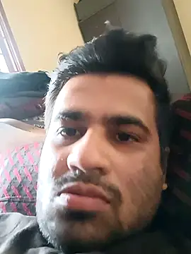 Snapshot of nareshrddd5 chatting on June 20, 8:28 am nareshrddd5 online show from June 20, 8:28 am