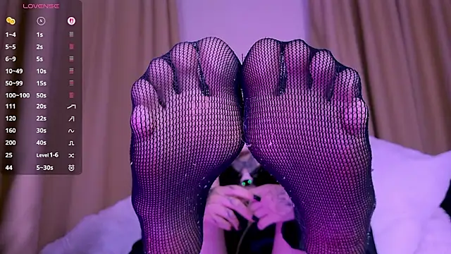 Lein Bone online show from February 2, 12:09 am