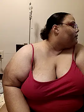 SexyBBW10790 online show from September 28, 1:22 am