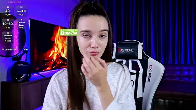 laxyflaxyy online show from October 1, 2:06 am