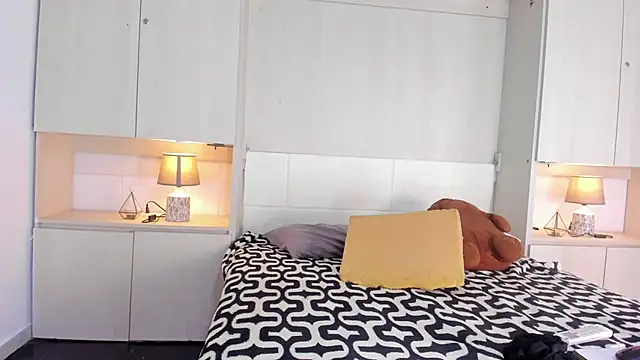 JoyceBlake online show from November 21, 8:18 pm