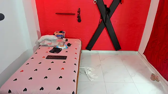 bdsmforever18 online show from July 16, 1:33 am