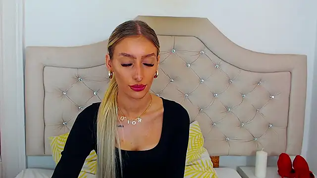 NatalieSensual online show from November 4, 9:19 am