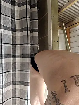 ShawnandDani7074 online show from February 11, 7:08 pm