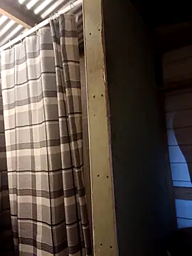 ShawnandDani7074 online show from April 11, 6:18 am