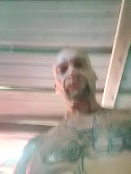 ShawnandDani7074 online show from April 17, 6:00 pm