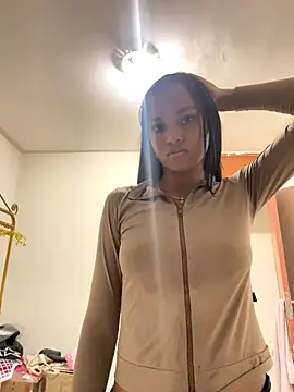 Snapshot of Sabryynna chatting on November 18, 3:34 am Sabryynna online show from November 18, 3:34 am