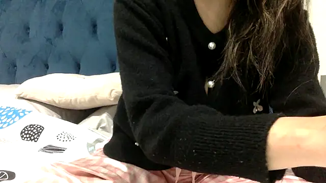 Snapshot of tutu101 chatting on June 5, 10:54 am tutu101 online show from June 5, 10:54 am