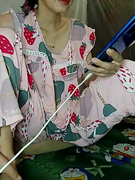 Snapshot of DauTay_hot chatting on October 20, 1:06 am DauTay hot online show from October 20, 1:06 am