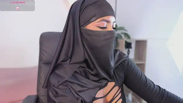 yasmin elite online show from November 26, 9:32 am