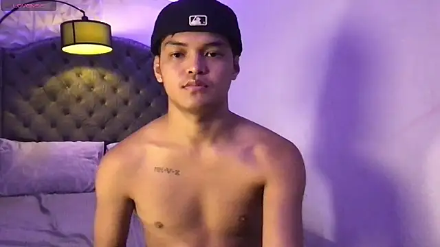 asianhugescott online show from April 20, 3:37 pm