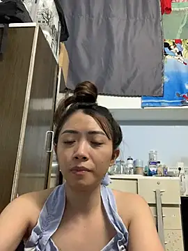 Snapshot of Minee1202 chatting on May 4, 1:12 am Minee1202 online show from May 4, 1:12 am
