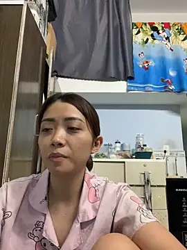 Snapshot of Minee1202 chatting on May 5, 1:13 am Minee1202 online show from May 5, 1:13 am