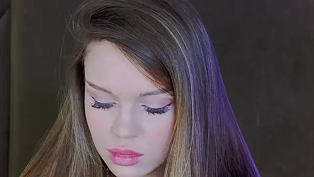 MarilynNova online show from November 30, 4:38 am