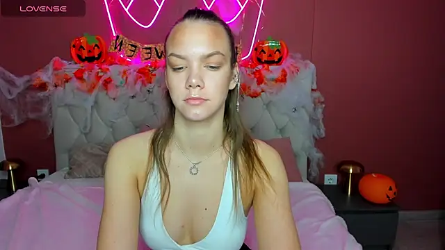 Snapshot of Vickie_Smith chatting on October 25, 1:35 am Vickie Smith online show from October 25, 1:35 am