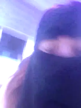Snapshot of _Douna_-_ chatting on October 5, 6:28 pm Douna - online show from October 5, 6:28 pm