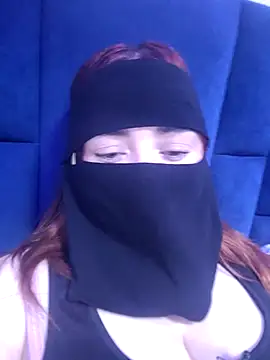 Snapshot of _Douna_-_ chatting on October 9, 10:30 pm Douna - online show from October 9, 10:30 pm