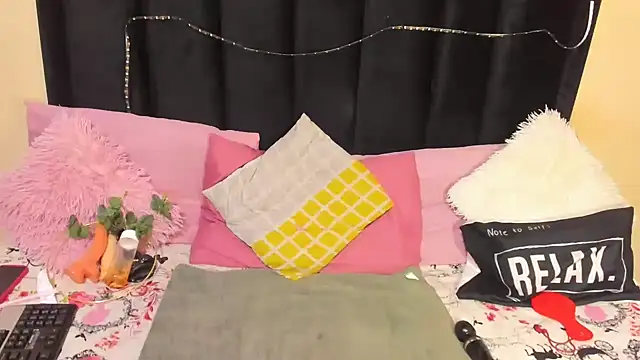 AmazingDarkDoll online show from February 26, 2:43 am