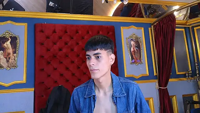 Snapshot of Dani_mc1 chatting on October 27, 11:47 am Dani mc1 online show from October 27, 11:47 am