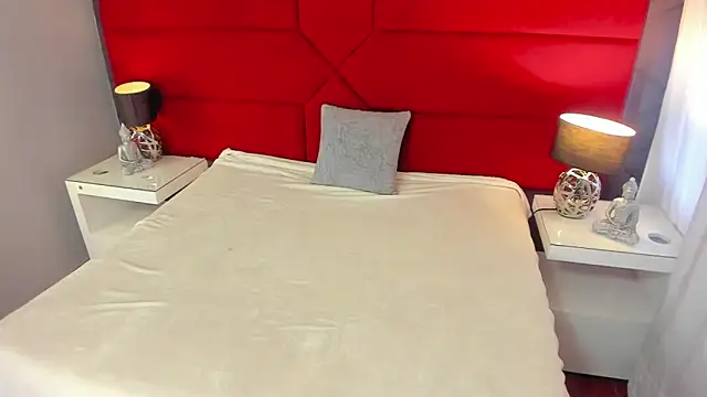 Snapshot of Little_vel chatting on September 11, 9:37 pm Little vel online show from September 11, 9:37 pm