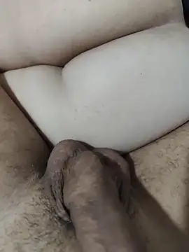 Snapshot of deisy_2717 chatting on December 22, 2:19 am deisy 2717 online show from December 22, 2:19 am