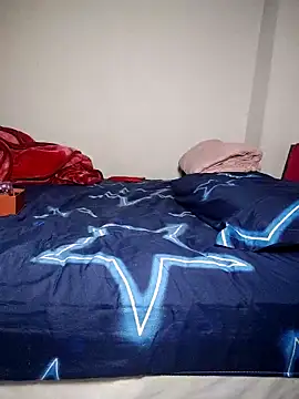 Snapshot of deisy_2717 chatting on February 7, 2:15 am deisy 2717 online show from February 7, 2:15 am