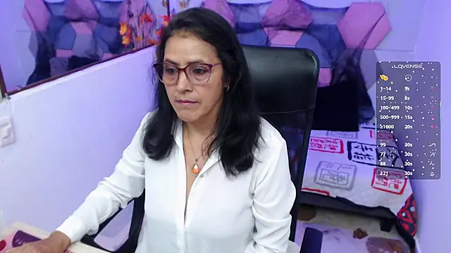 AmandaPeet online show from October 29, 8:32 pm