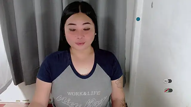 Snapshot of Yhana_Slut chatting on September 22, 1:13 pm Yhana Slut online show from September 22, 1:13 pm