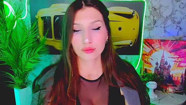 Mollyinyourmind online show from December 3, 7:12 pm