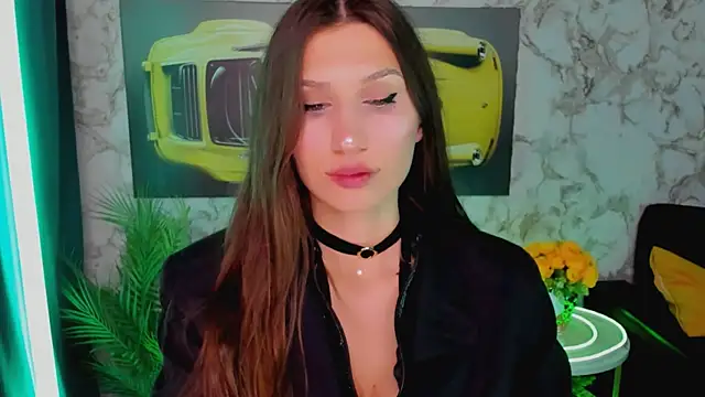 Mollyinyourmind online show from April 10, 7:51 pm