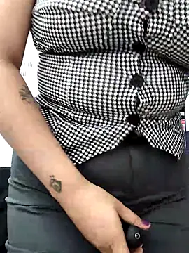 AMATISTA  16 online show from April 9, 12:32 pm