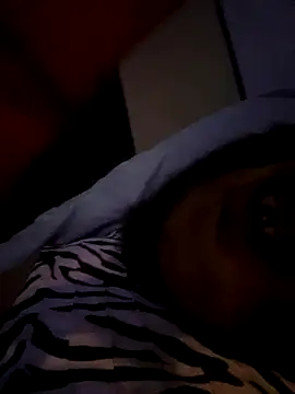 Snapshot of Triggerhappycj100 chatting on October 28, 4:38 am Triggerhappycj100 online show from October 28, 4:38 am