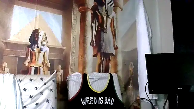 Triggerhappycj100 online show from March 24, 5:18 pm