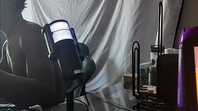 Triggerhappycj100 online show from April 22, 7:04 pm