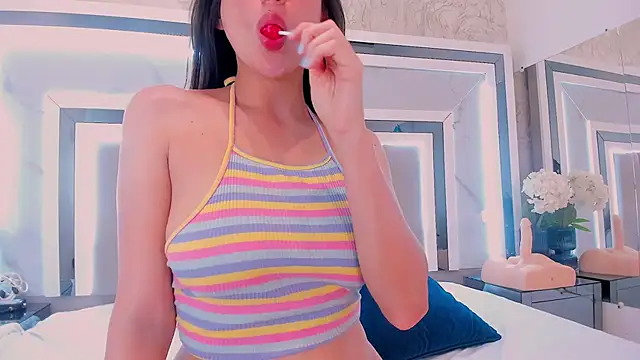 Snapshot of danaalamiri chatting on November 29, 12:13 am danaalamiri online show from November 29, 12:13 am