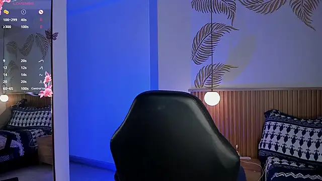 Snapshot of Valleriie_ chatting on September 25, 3:16 pm Valleriie online show from September 25, 3:16 pm